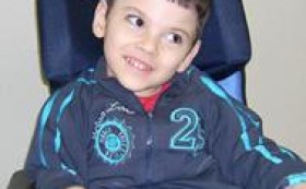 Kриси вече е по-добре, но има нужда от средства за нова операция