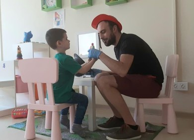 Сдружение „Аутизъм Днес“ започва дарителска кампания за изграждане на АВА Център за деца с аутизъм в Бургас