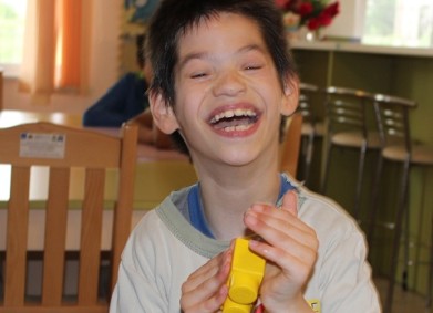 Дари усмивка!