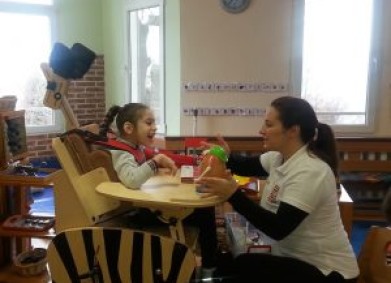 „Център за семейно-медиирана интервенция“