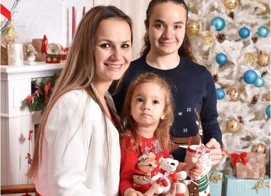 Нека се обединим за Мони!