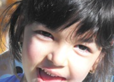 Да помогнем на Амелия Асенова