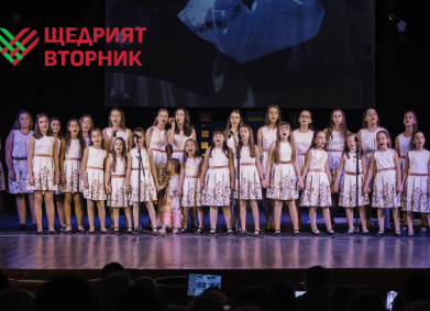 Млади таланти заслужават нови сценични костюми