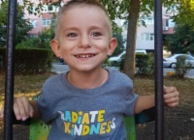 Малкият Никола е опериран успешно!