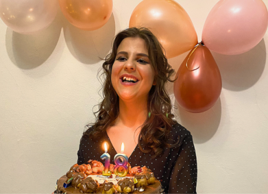 Подкрепа за Анджелика